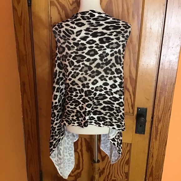 Chicos Layla Leopard Print Poncho Cover up - Picture 12 of 12